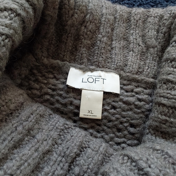 Loft wool turtleneck poncho XL - Picture 2 of 3